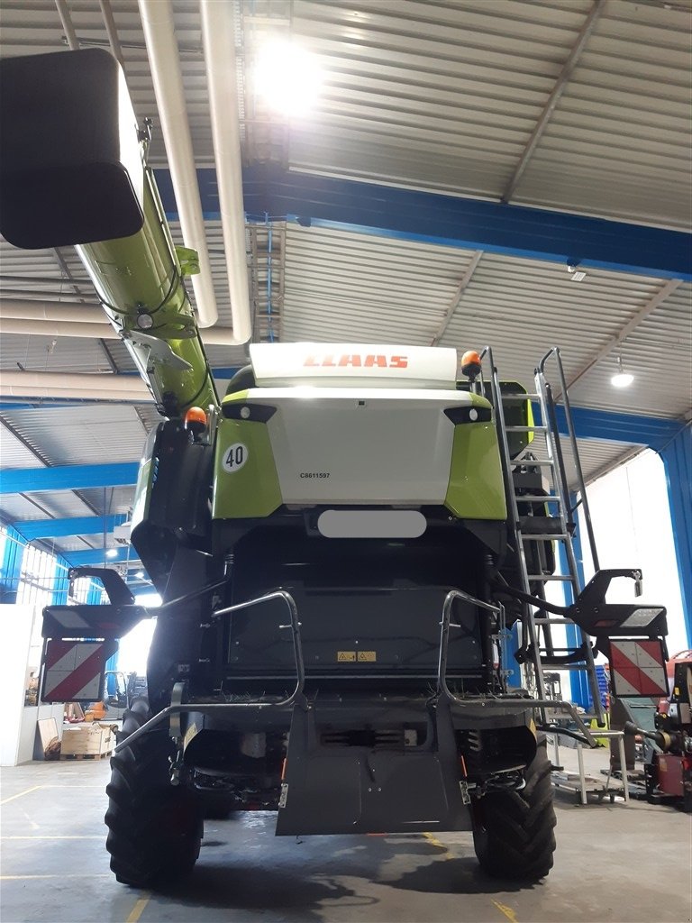 Mähdrescher des Typs CLAAS Lexion 8700 Terra Trac, Gebrauchtmaschine in Lommatzsch (Bild 6)