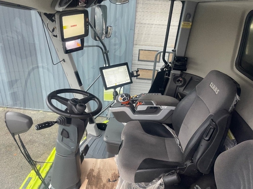 Mähdrescher typu CLAAS LEXION 8700 TERRA TRAC, Gebrauchtmaschine v Kolding (Obrázek 13)