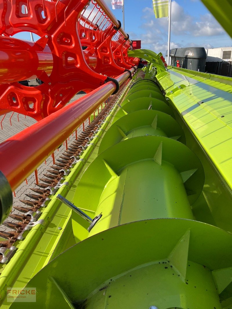 Mähdrescher of the type CLAAS Lexion 8700 TT m. Vario 1230, Gebrauchtmaschine in Demmin (Picture 12)