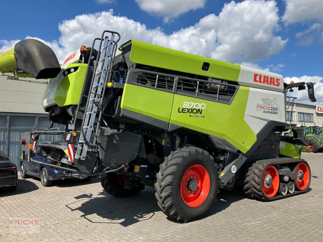 Mähdrescher of the type CLAAS Lexion 8700 TT m. Vario 1230, Gebrauchtmaschine in Demmin (Picture 17)