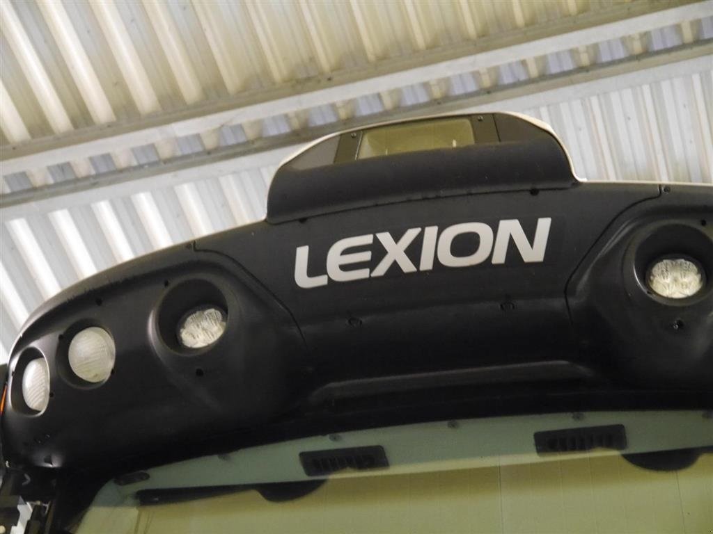 Mähdrescher des Typs CLAAS LEXION 8700 TT Ny pris!!! VI GIVER 50 TIMERS HØSTGARANTI I DK !!! Brede bælter. Field Scanner. Incl. CLAAS Vario 1230 Skærebord og vogn., Gebrauchtmaschine in Kolding (Bild 5)