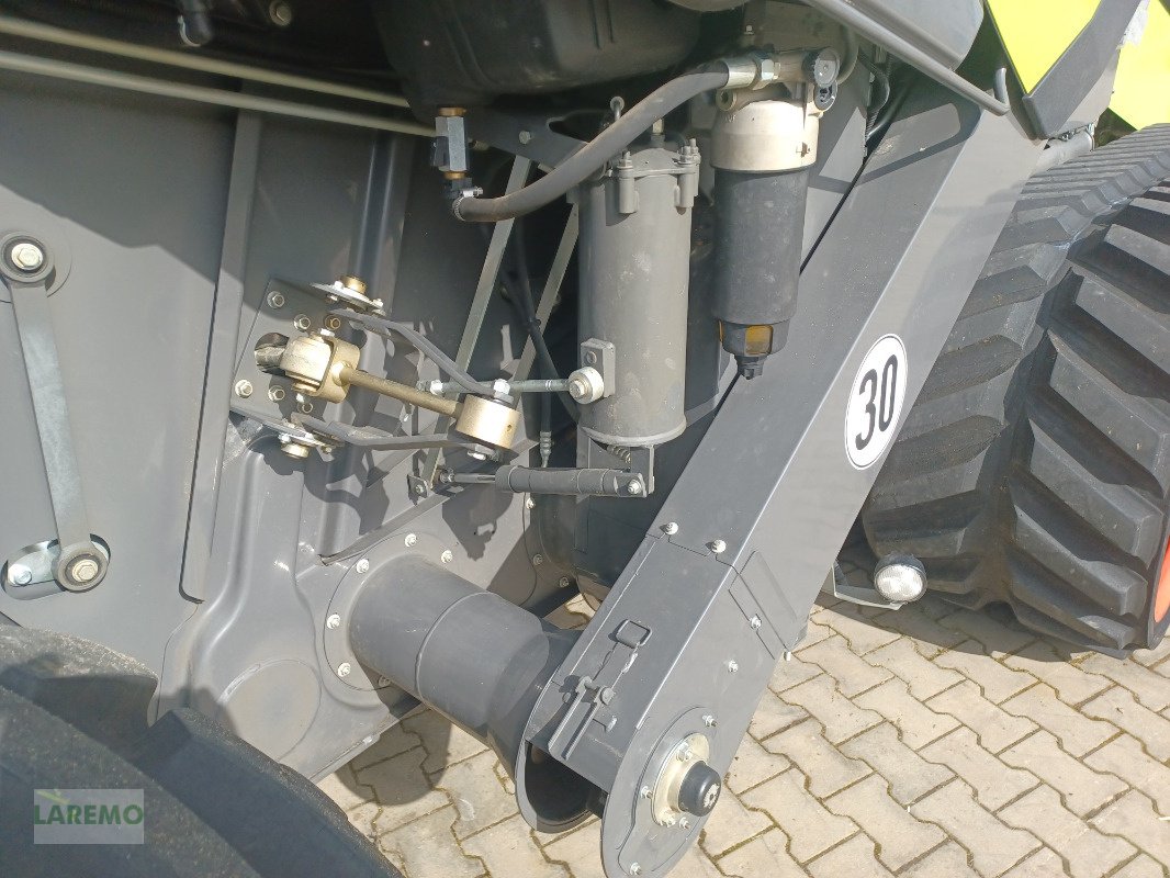 Mähdrescher a típus CLAAS Lexion 8700 TT Terratrac + V 1080, Gebrauchtmaschine ekkor: Langenwetzendorf (Kép 24)
