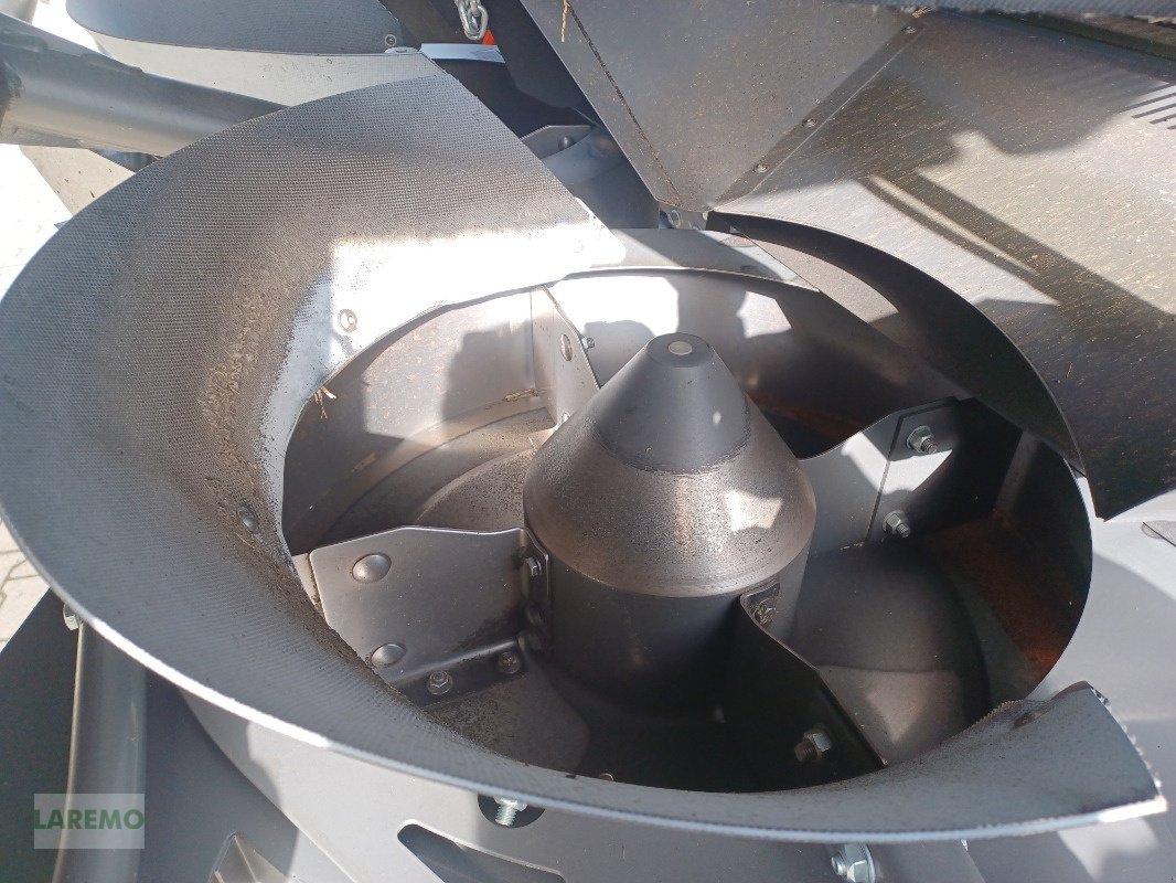 Mähdrescher a típus CLAAS Lexion 8700 TT Terratrac + V 1080, Gebrauchtmaschine ekkor: Langenwetzendorf (Kép 26)