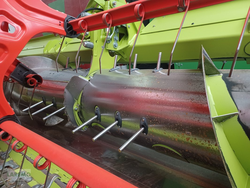 Mähdrescher des Typs CLAAS Lexion 8700 TT Terratrac + V 1230, Gebrauchtmaschine in Langenwetzendorf (Bild 29)