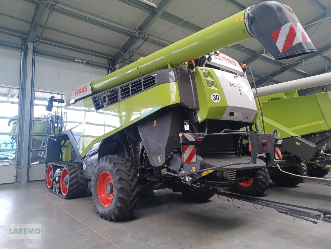 Mähdrescher des Typs CLAAS Lexion 8700 TT Terratrac + V 1230, Gebrauchtmaschine in Langenwetzendorf (Bild 2)