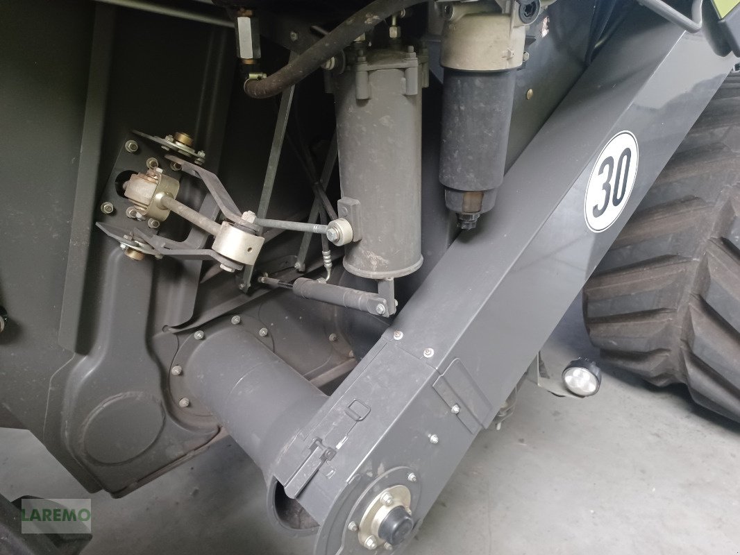 Mähdrescher des Typs CLAAS Lexion 8700 TT Terratrac + V 1230, Gebrauchtmaschine in Langenwetzendorf (Bild 11)