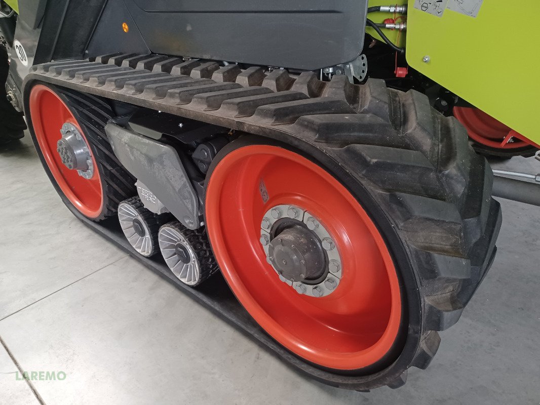 Mähdrescher des Typs CLAAS Lexion 8700 TT Terratrac + V 1230, Gebrauchtmaschine in Langenwetzendorf (Bild 9)