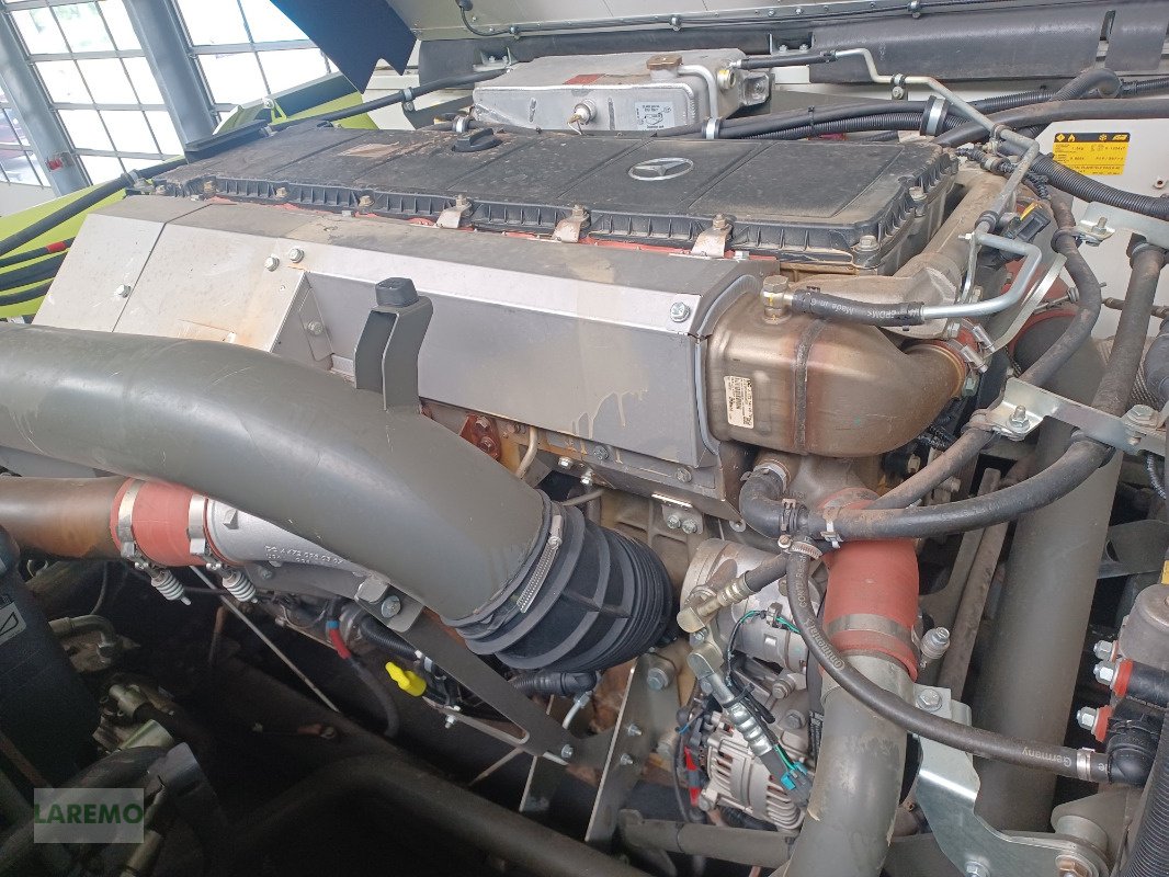 Mähdrescher des Typs CLAAS Lexion 8700 TT Terratrac + V 1230, Gebrauchtmaschine in Langenwetzendorf (Bild 17)