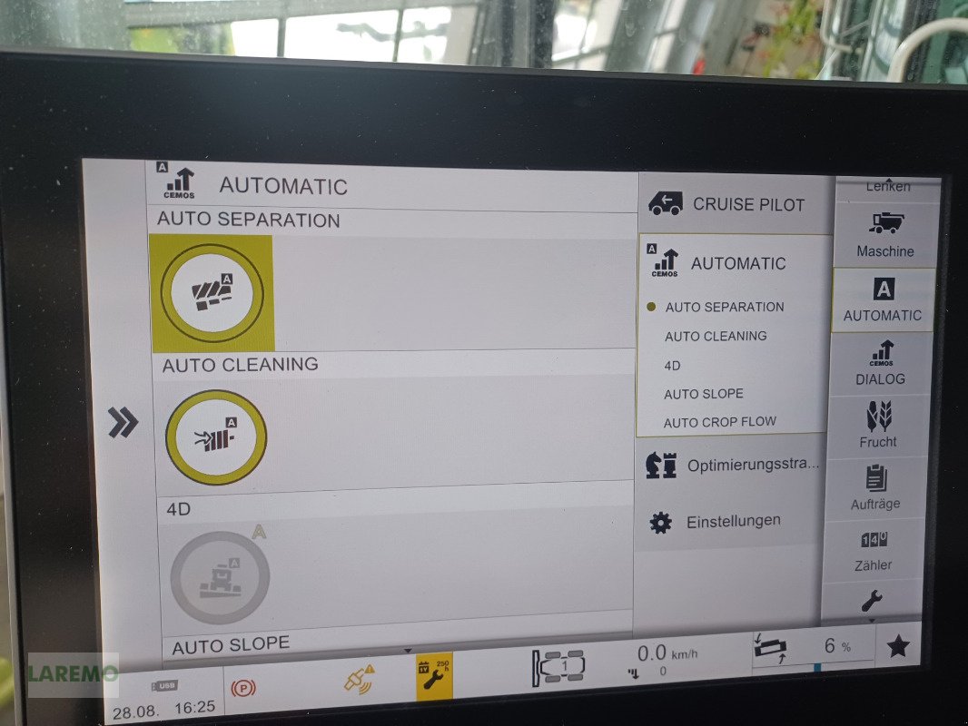 Mähdrescher a típus CLAAS Lexion 8700 TT Terratrac + V 1230, Gebrauchtmaschine ekkor: Langenwetzendorf (Kép 25)