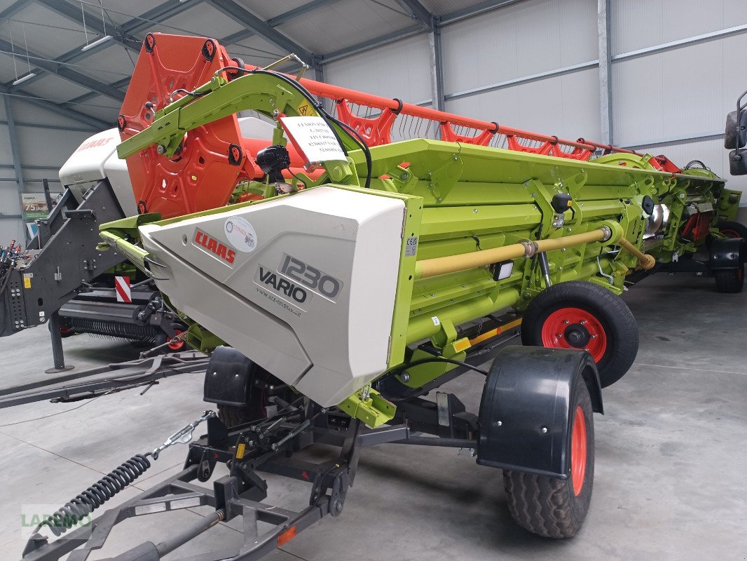 Mähdrescher a típus CLAAS Lexion 8700 TT Terratrac + V 1230, Gebrauchtmaschine ekkor: Langenwetzendorf (Kép 26)