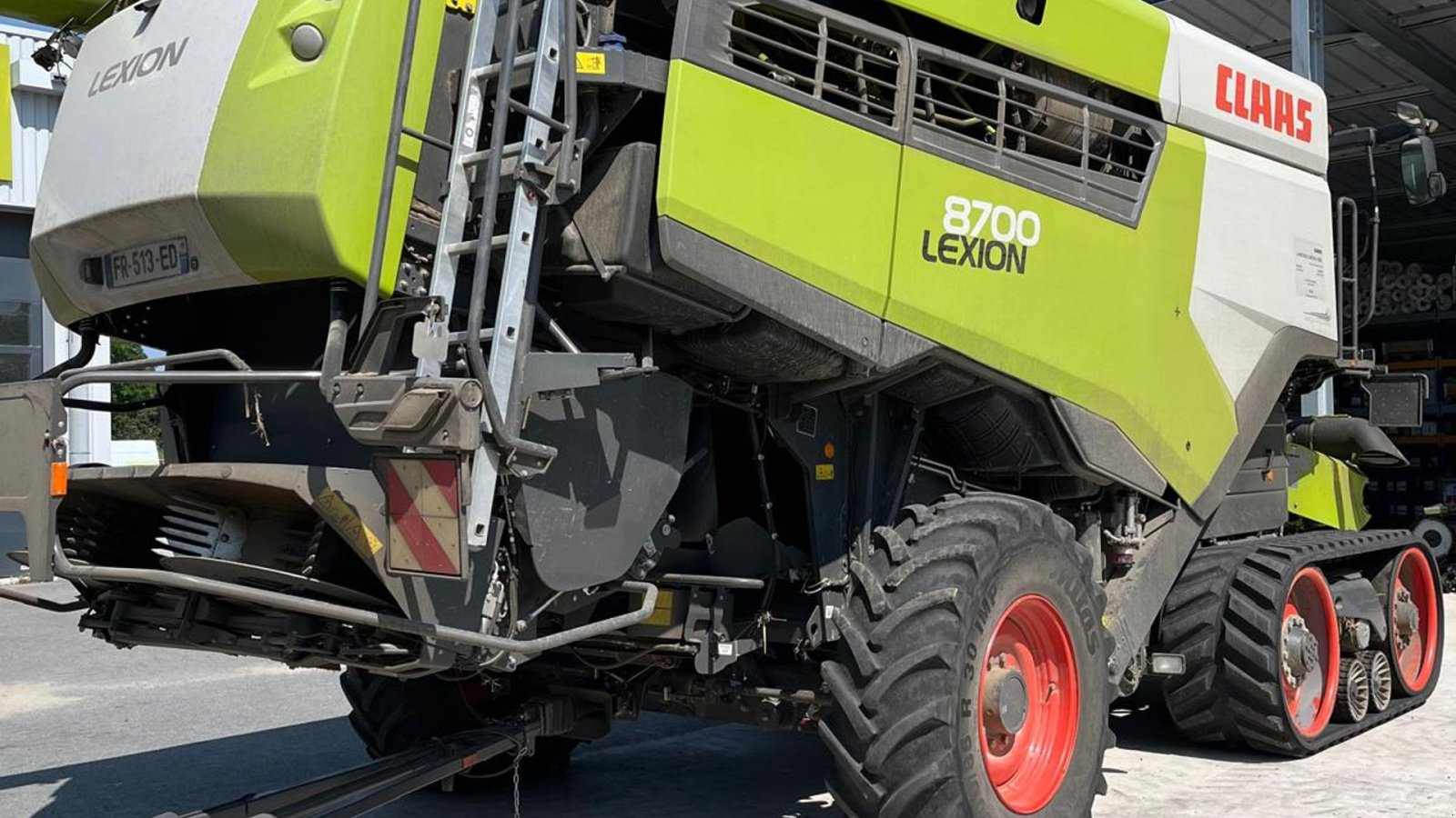 Mähdrescher Türe ait CLAAS LEXION 8700 TT VI GIVER 50 TIMERS HØSTGARANTI I DK !!! Incl. CLAAS Vario 1080 Skærebord og vogn. ,., Gebrauchtmaschine içinde Kolding (resim 3)