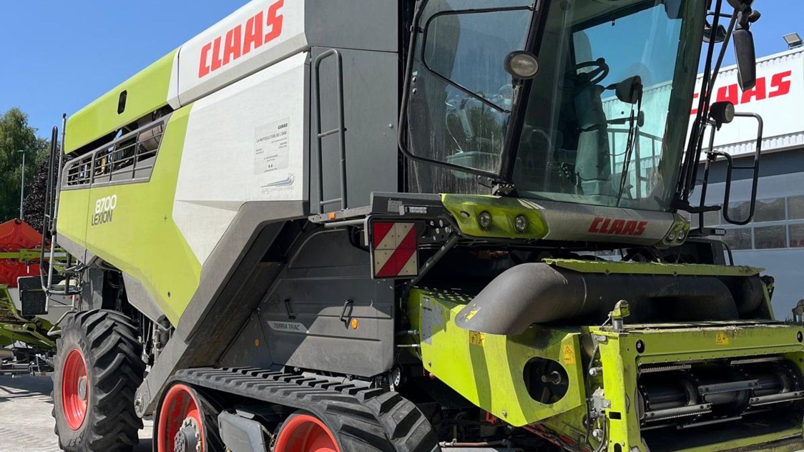 Mähdrescher Türe ait CLAAS LEXION 8700 TT VI GIVER 50 TIMERS HØSTGARANTI I DK !!! Incl. CLAAS Vario 1080 Skærebord og vogn. ,., Gebrauchtmaschine içinde Kolding (resim 1)