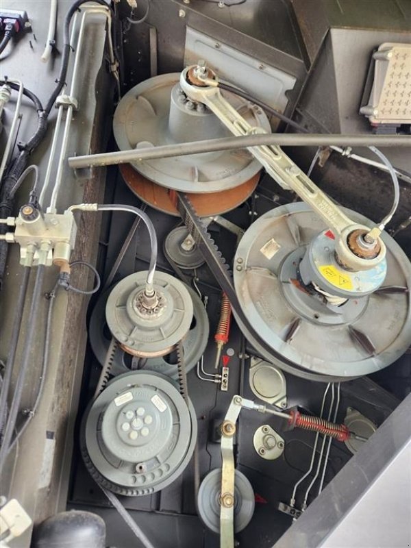 Mähdrescher του τύπου CLAAS LEXION 8700 TT VI GIVER 50 TIMERS HØSTGARANTI I DK !!! Incl. Convio 1230 sejl skærebord og vogn. GPS klar., Gebrauchtmaschine σε Kolding (Φωτογραφία 10)