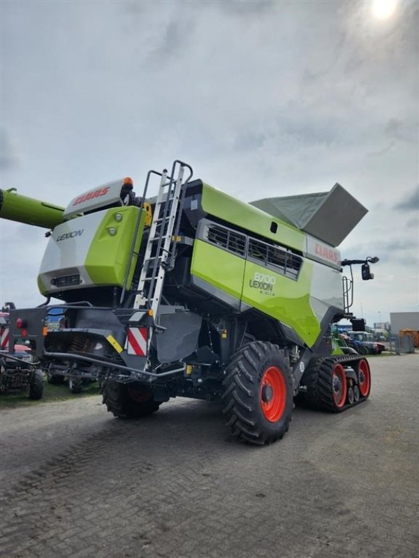 Mähdrescher του τύπου CLAAS LEXION 8700 TT VI GIVER 50 TIMERS HØSTGARANTI I DK !!! Incl. Convio 1230 sejl skærebord og vogn. GPS klar., Gebrauchtmaschine σε Kolding (Φωτογραφία 4)