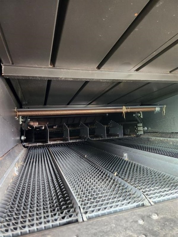 Mähdrescher του τύπου CLAAS LEXION 8700 TT VI GIVER 50 TIMERS HØSTGARANTI I DK !!! Incl. Convio 1230 sejl skærebord og vogn. GPS klar., Gebrauchtmaschine σε Kolding (Φωτογραφία 13)