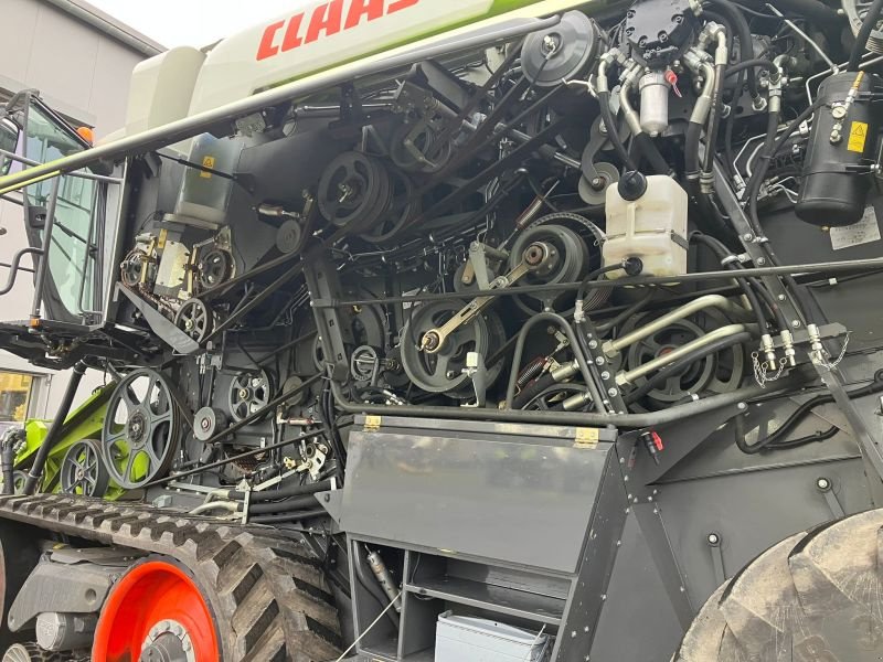Mähdrescher des Typs CLAAS LEXION 8700 TT, Gebrauchtmaschine in Mockrehna (Bild 10)