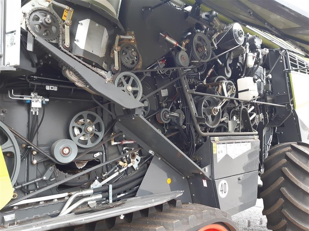 Mähdrescher des Typs CLAAS Lexion 8700 TT, Gebrauchtmaschine in Grimma (Bild 20)