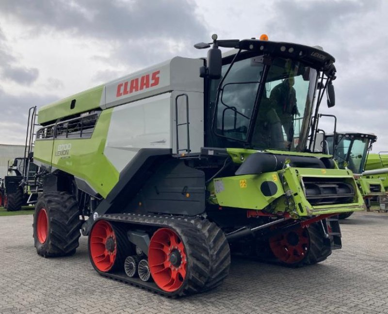 Mähdrescher of the type CLAAS LEXION 8700 TT, Gebrauchtmaschine in Hockenheim (Picture 6)