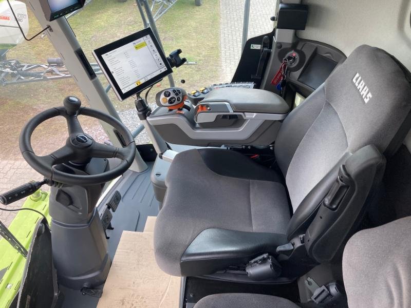 Mähdrescher typu CLAAS LEXION 8700 TT, Gebrauchtmaschine v Hockenheim (Obrázek 10)