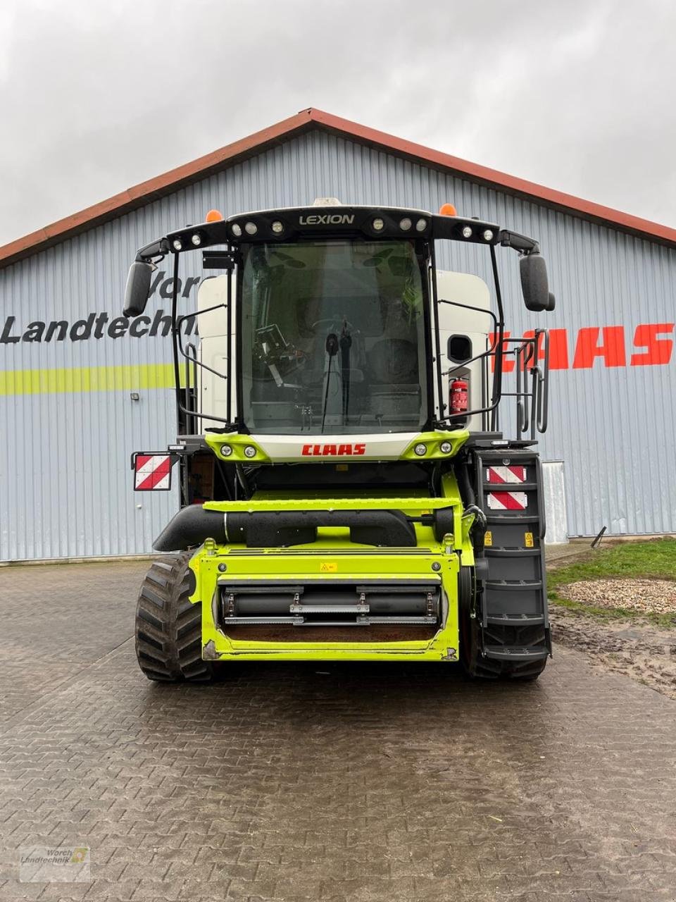 Mähdrescher of the type CLAAS Lexion 8700 TT, Gebrauchtmaschine in Schora (Picture 2)