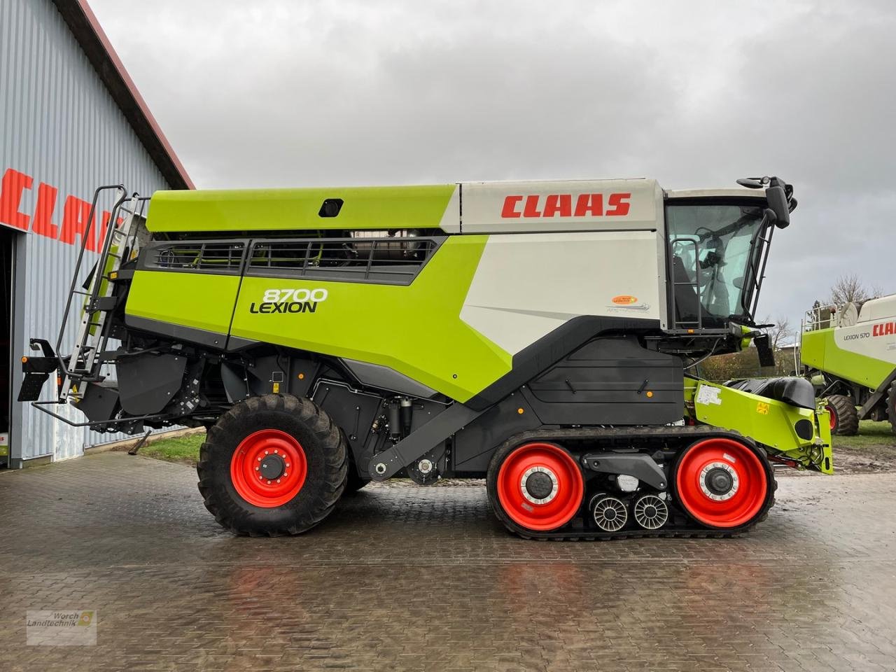 Mähdrescher of the type CLAAS Lexion 8700 TT, Gebrauchtmaschine in Schora (Picture 4)