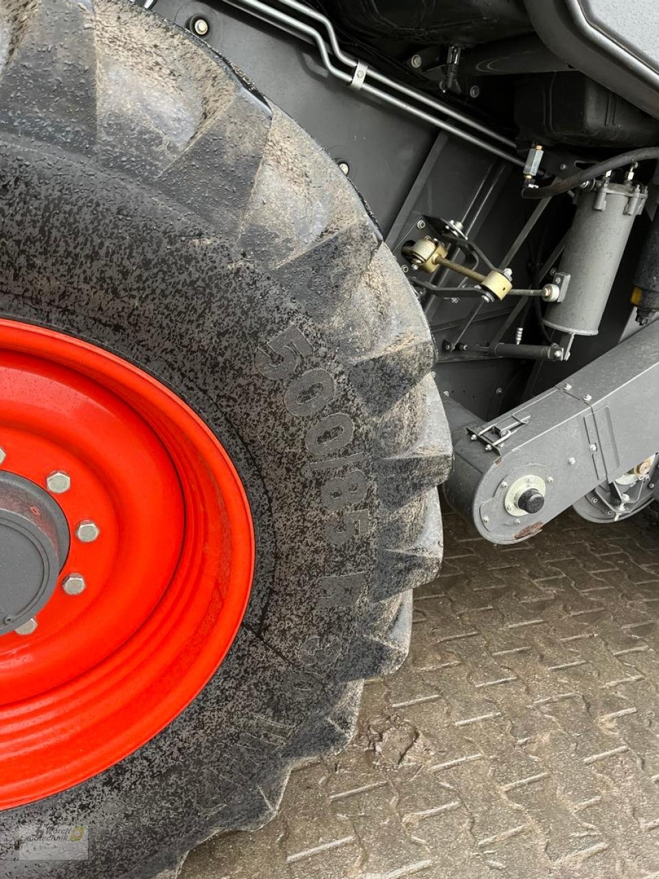 Mähdrescher of the type CLAAS Lexion 8700 TT, Gebrauchtmaschine in Schora (Picture 12)