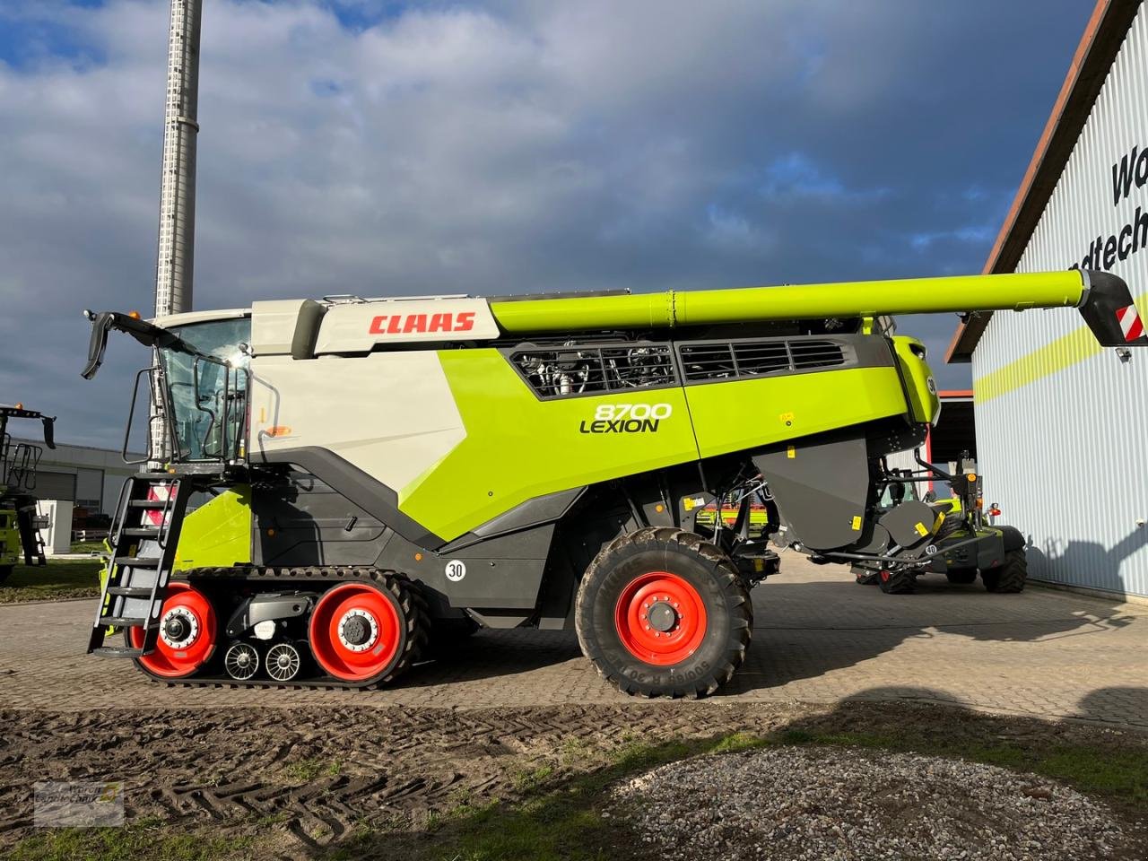Mähdrescher typu CLAAS Lexion 8700 TT, Gebrauchtmaschine v Schora (Obrázek 10)