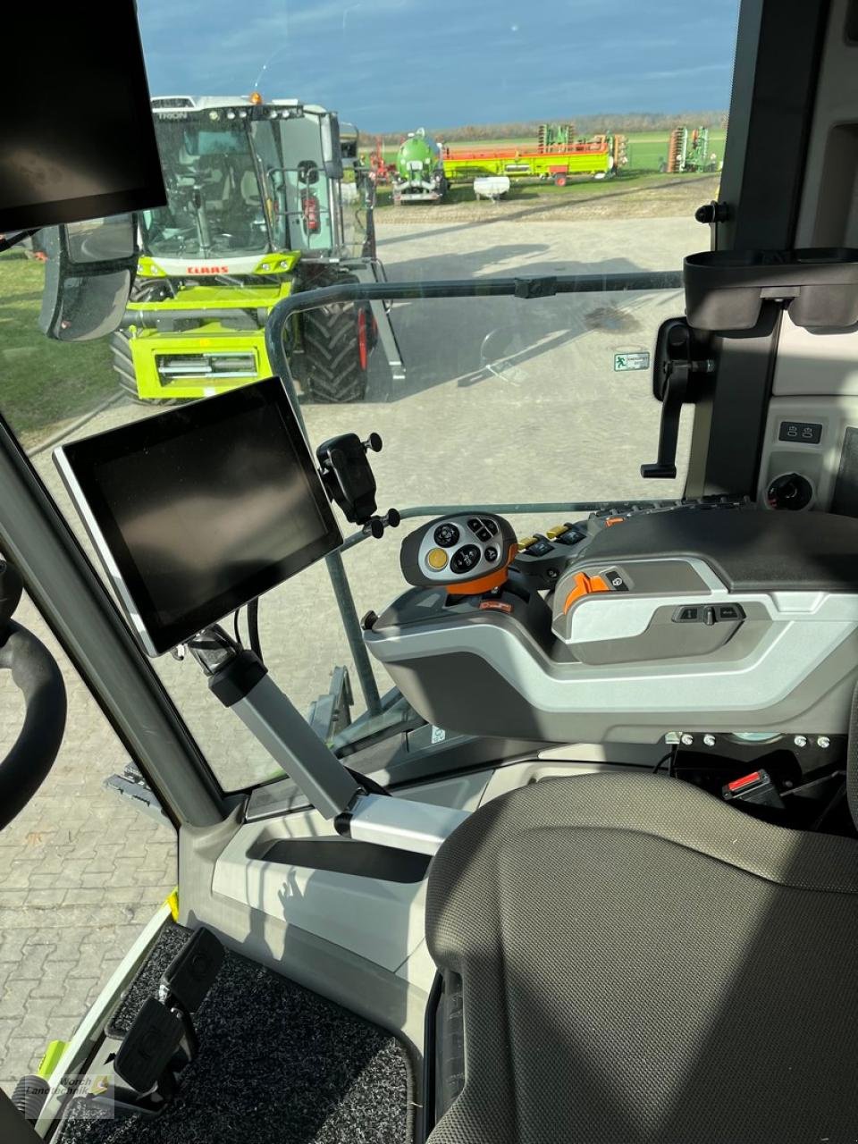 Mähdrescher typu CLAAS Lexion 8700 TT, Gebrauchtmaschine v Schora (Obrázek 12)