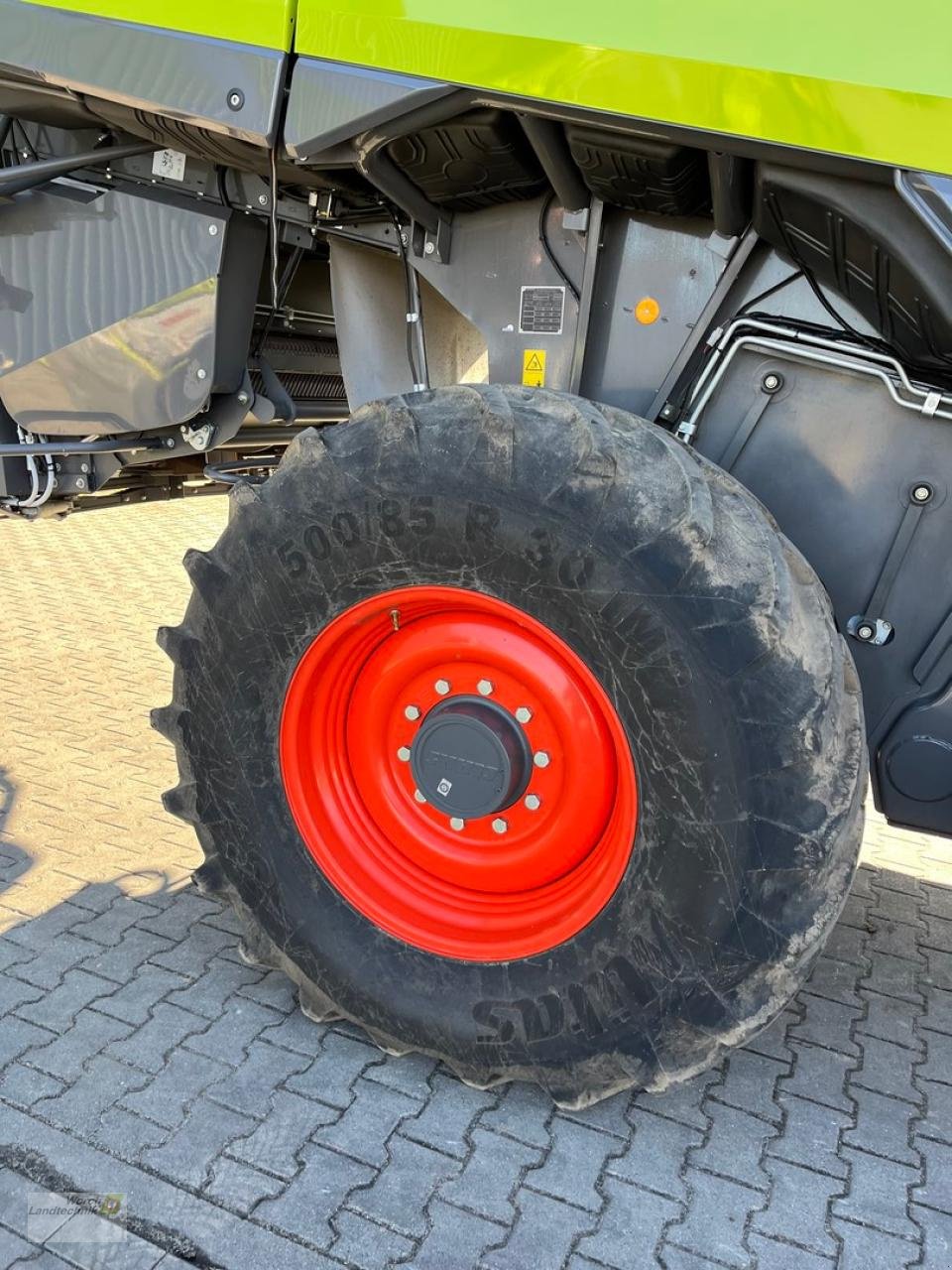 Mähdrescher от тип CLAAS Lexion 8700 TT, Gebrauchtmaschine в Schora (Снимка 7)