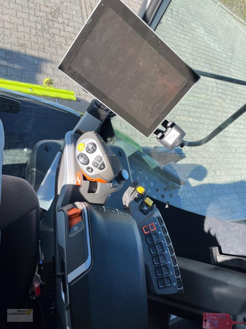 Mähdrescher от тип CLAAS Lexion 8700 TT, Gebrauchtmaschine в Schora (Снимка 15)