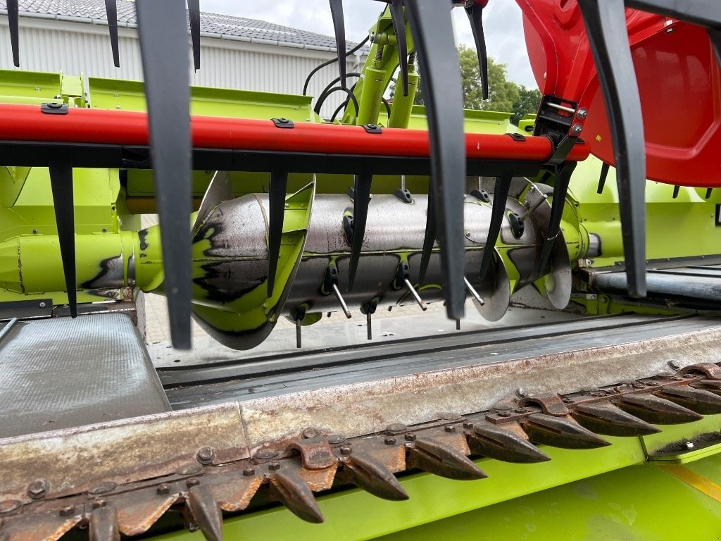 Mähdrescher des Typs CLAAS Lexion 8700, Gebrauchtmaschine in Mern (Bild 13)