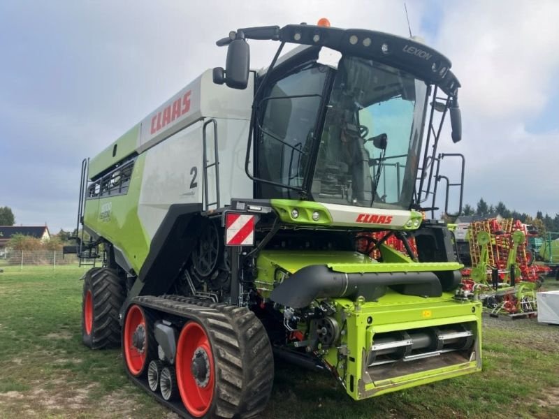 Mähdrescher des Typs CLAAS LEXION 8700, Gebrauchtmaschine in Mockrehna (Bild 2)