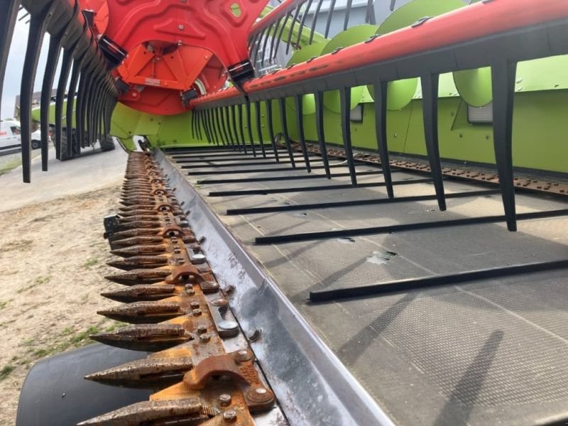 Mähdrescher des Typs CLAAS LEXION 8700, Gebrauchtmaschine in Mockrehna (Bild 12)