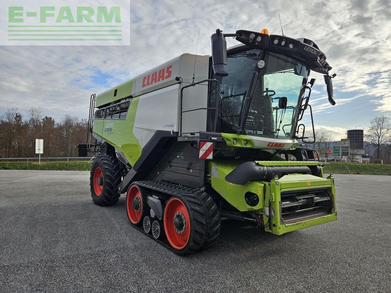 Mähdrescher Türe ait CLAAS lexion 8700tt 4wd cemos automatic, Gebrauchtmaschine içinde ILZ (resim 2)