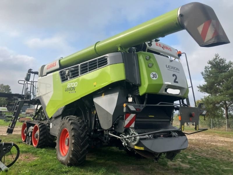 Mähdrescher des Typs CLAAS LEXION 8700TT, Gebrauchtmaschine in Mockrehna (Bild 3)