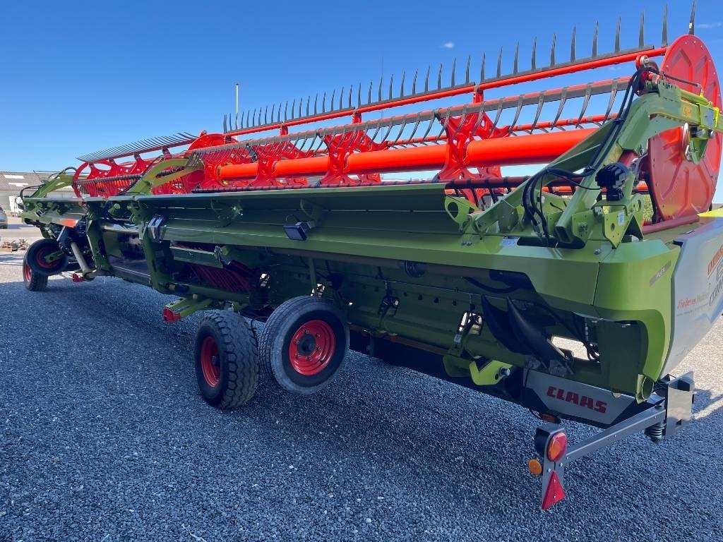 Mähdrescher of the type CLAAS Lexion 8800 4WD, Gebrauchtmaschine in Vinderup (Picture 13)