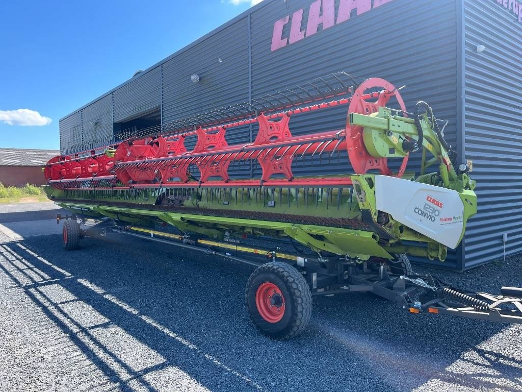 Mähdrescher of the type CLAAS Lexion 8800 4WD, Gebrauchtmaschine in Vinderup (Picture 12)