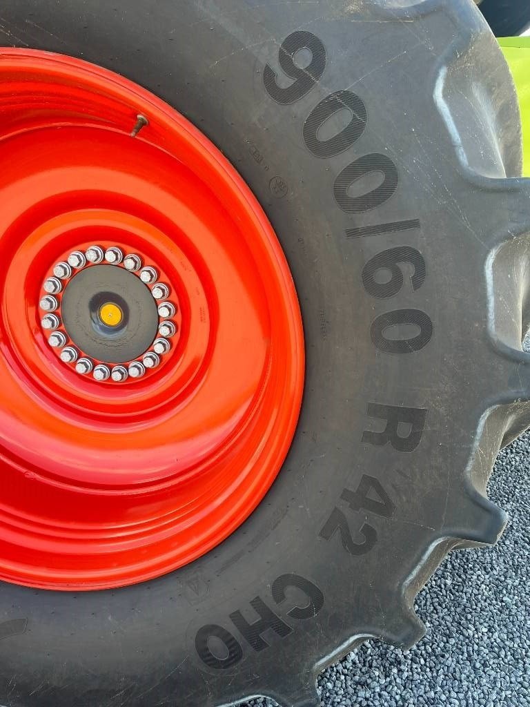 Mähdrescher of the type CLAAS Lexion 8800 4WD, Gebrauchtmaschine in Vinderup (Picture 8)