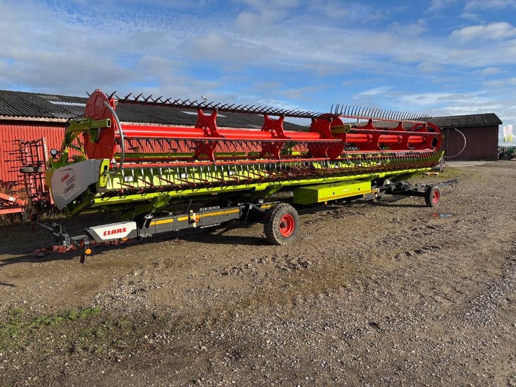 Mähdrescher des Typs CLAAS LEXION 8800 4WD, Gebrauchtmaschine in Brønderslev (Bild 22)