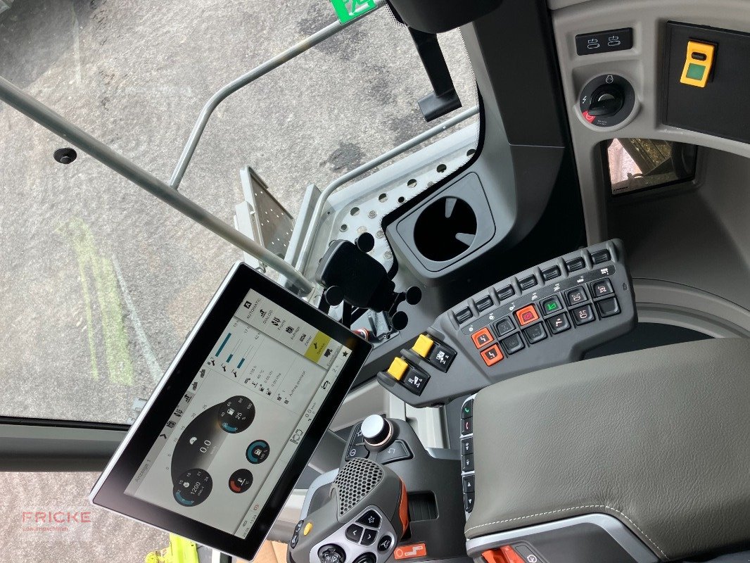 Mähdrescher des Typs CLAAS Lexion 8800 Terra Trac, Gebrauchtmaschine in Demmin (Bild 14)