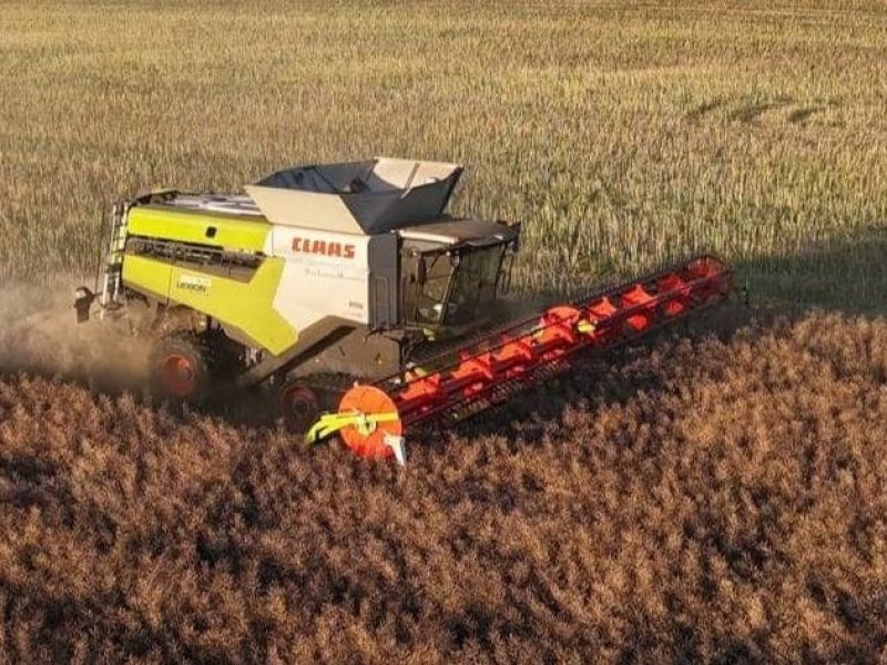 Mähdrescher του τύπου CLAAS Lexion 8800 TerraTrac, Gebrauchtmaschine σε Mern (Φωτογραφία 1)