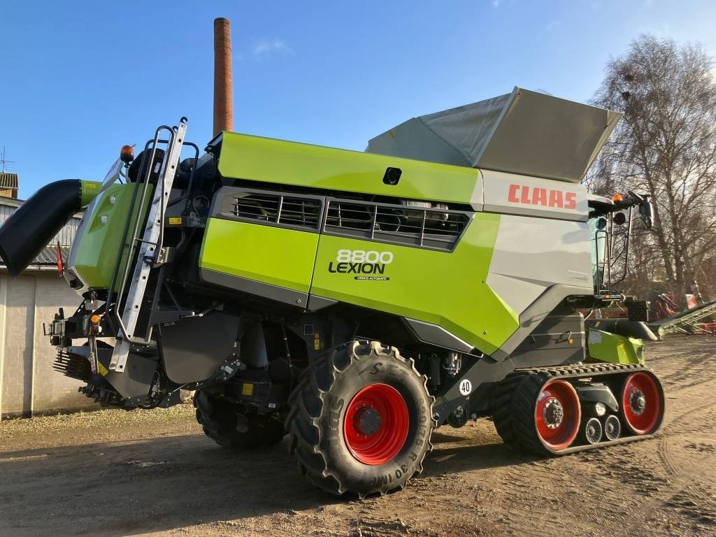 Mähdrescher Türe ait CLAAS Lexion 8800 TT - 4 WD, Gebrauchtmaschine içinde Mern (resim 3)