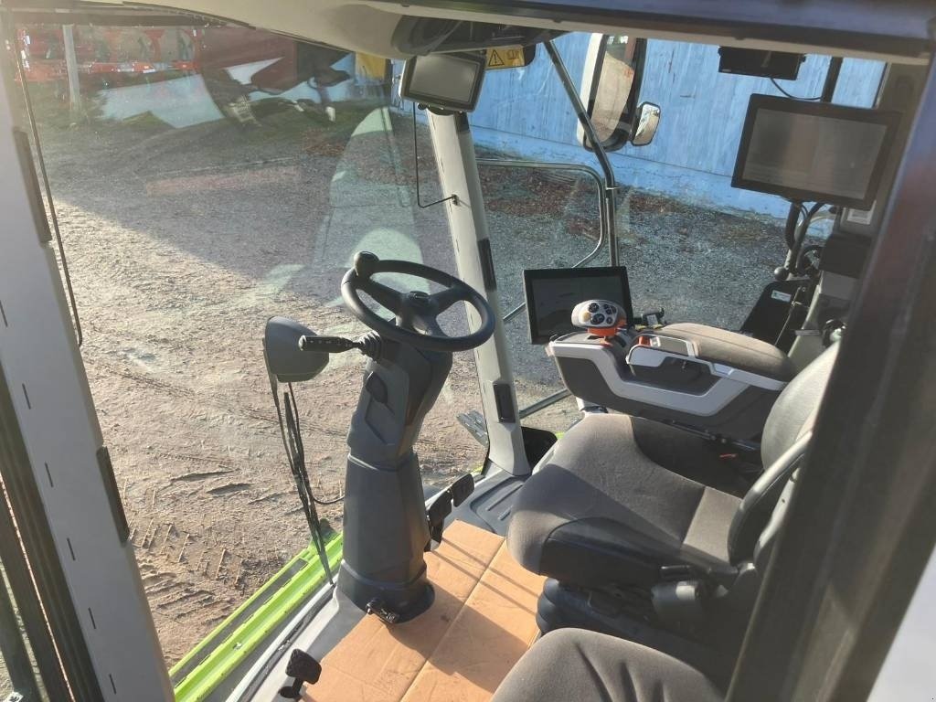 Mähdrescher Türe ait CLAAS Lexion 8800 TT - 4 WD, Gebrauchtmaschine içinde Mern (resim 7)