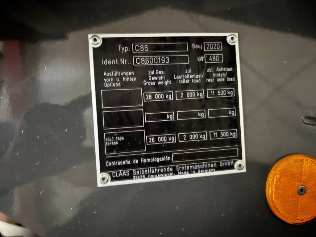 Mähdrescher del tipo CLAAS LEXION 8800 TT 4 WD, Gebrauchtmaschine In Brønderslev (Immagine 5)