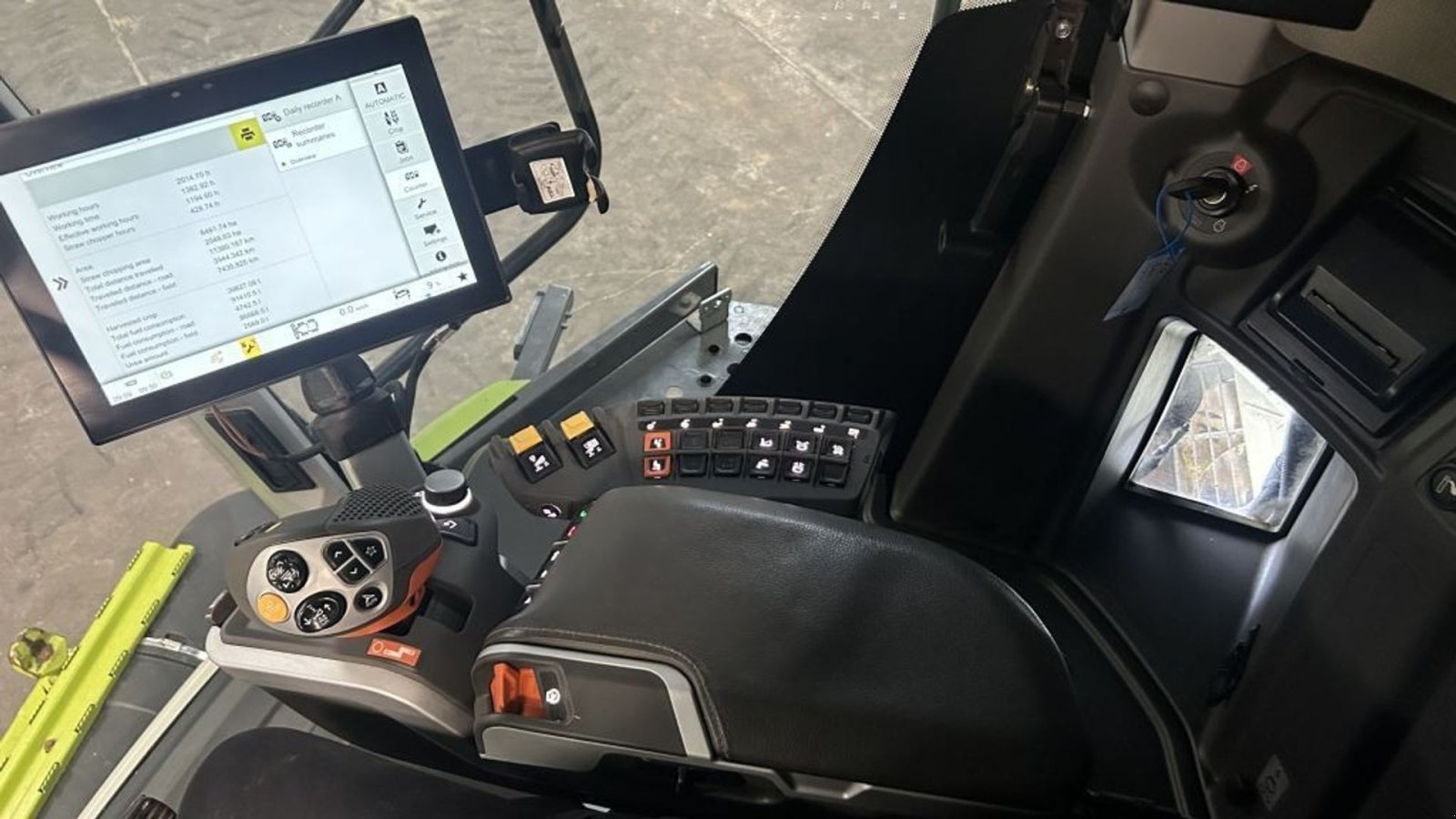 Mähdrescher del tipo CLAAS Lexion 8800 TT 4WD TT og 4WD. Leveres med helt nye bælter. 5 x Cemos., Gebrauchtmaschine en Kolding (Imagen 2)