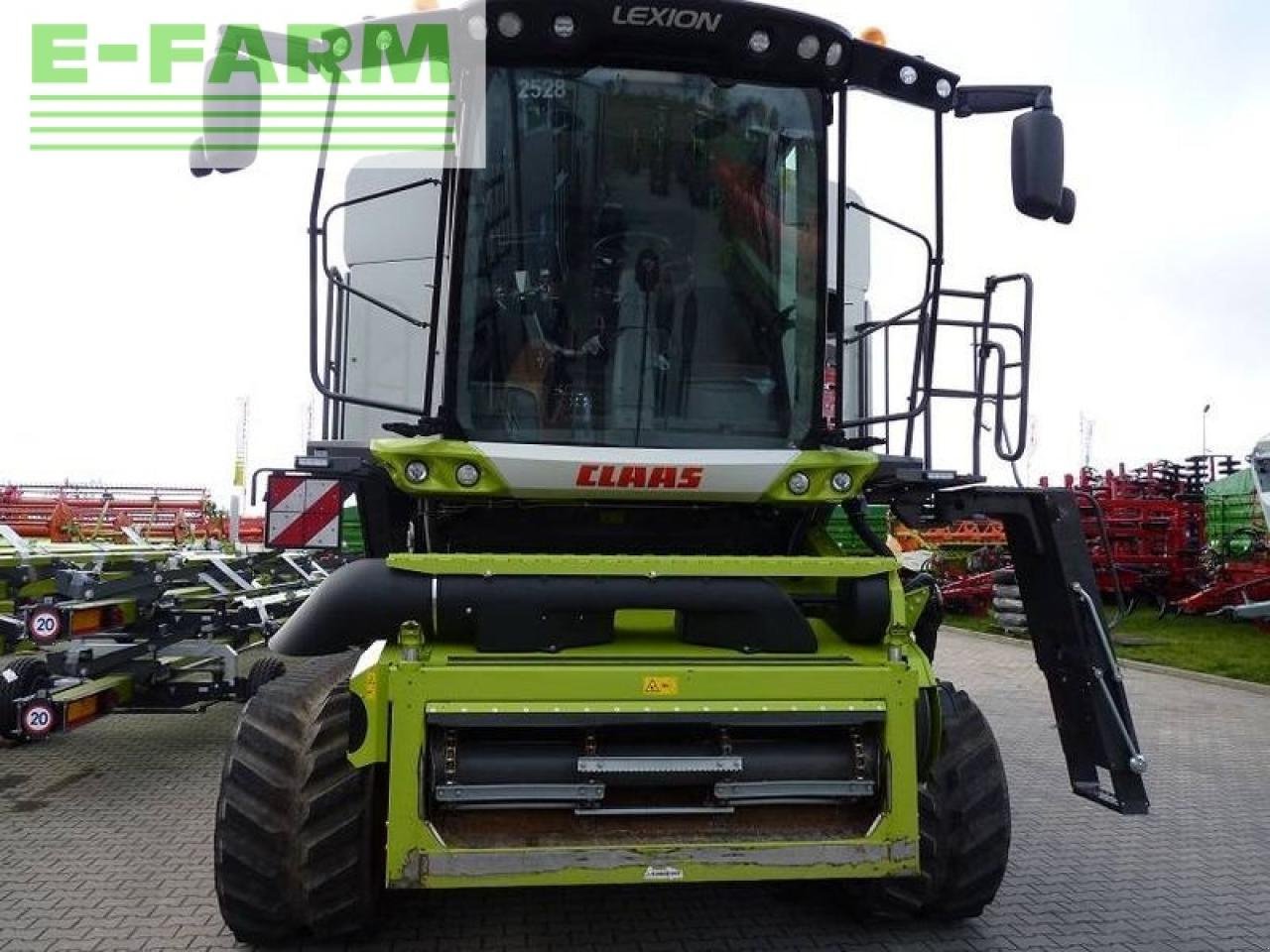 Mähdrescher des Typs CLAAS lexion 8800 tt, Gebrauchtmaschine in G?ÓWCZYCE (Bild 11)