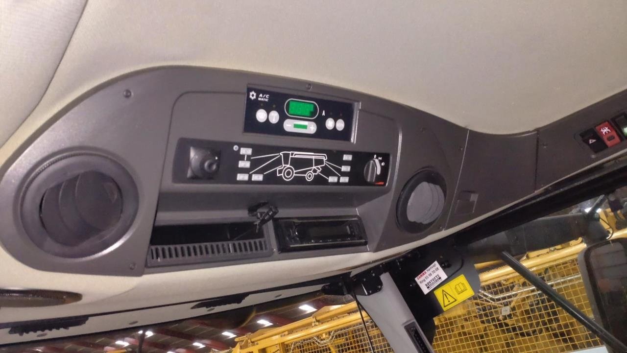 Mähdrescher del tipo CLAAS LEXION 8800, Gebrauchtmaschine In Maribo (Immagine 14)