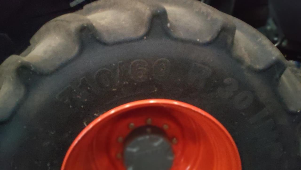 Mähdrescher del tipo CLAAS LEXION 8800, Gebrauchtmaschine In Maribo (Immagine 4)