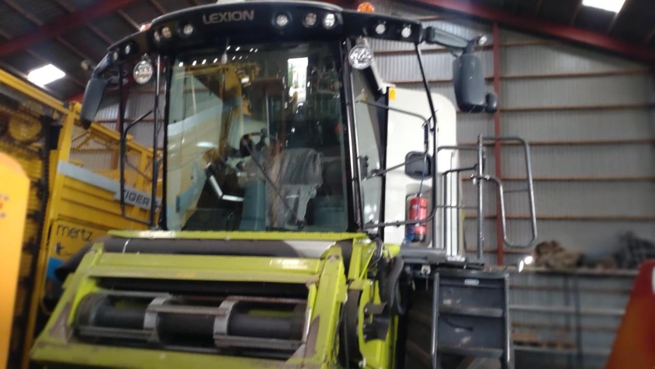 Mähdrescher del tipo CLAAS LEXION 8800, Gebrauchtmaschine In Maribo (Immagine 2)