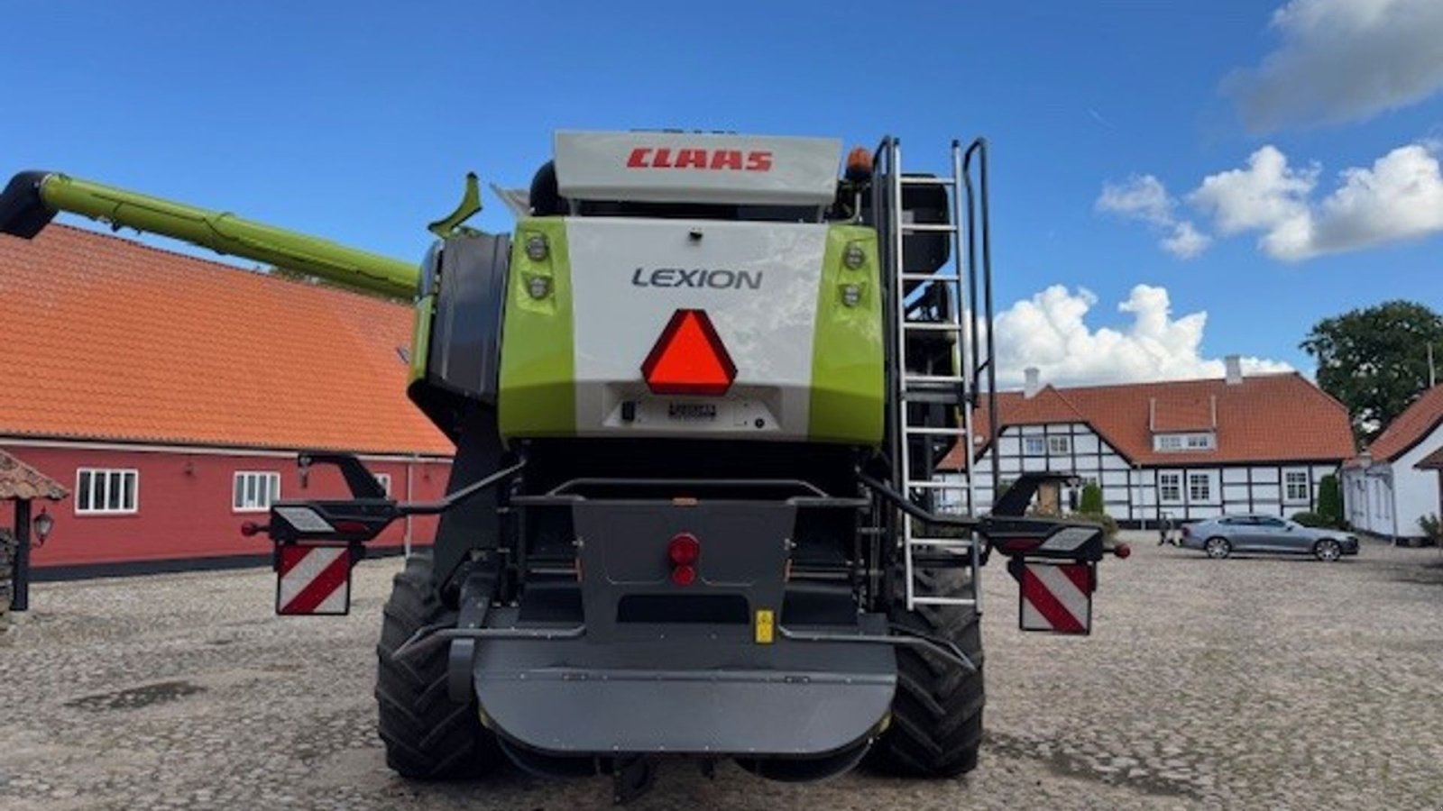 Mähdrescher tip CLAAS Lexion 8800TT 8800 TT, m. meget udstyr, Gebrauchtmaschine in Nykøbing Falster (Poză 4)